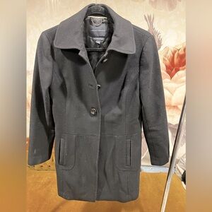 Banana Republic Women's Wool Blend Coat.Black, button-up closure, Medium